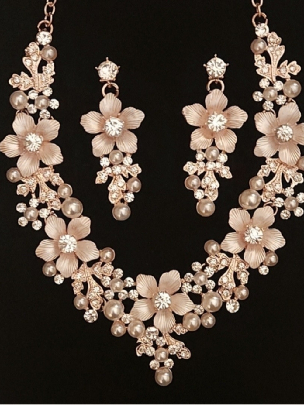 Rose Gold Pearl And Floral Necklace & Earring Set